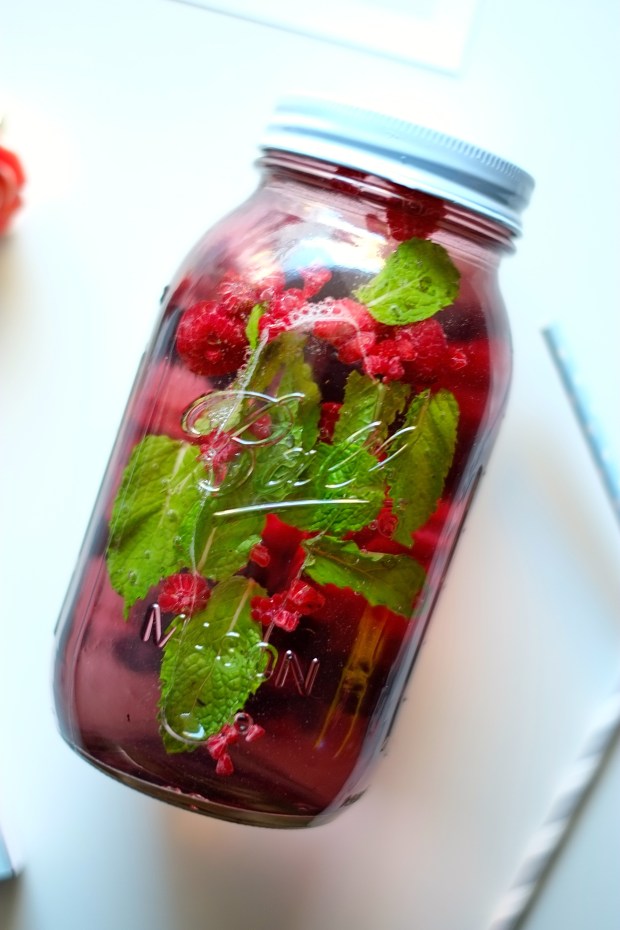 blueberry raspbery mint acai tea